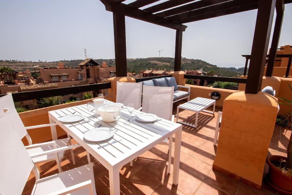 Penthouse With Roof Terrace, Bbq, Pool- And Sea Views Apartment Buenas Noches Exterior photo